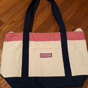Vineyard Vines Crab Print Tote Bag